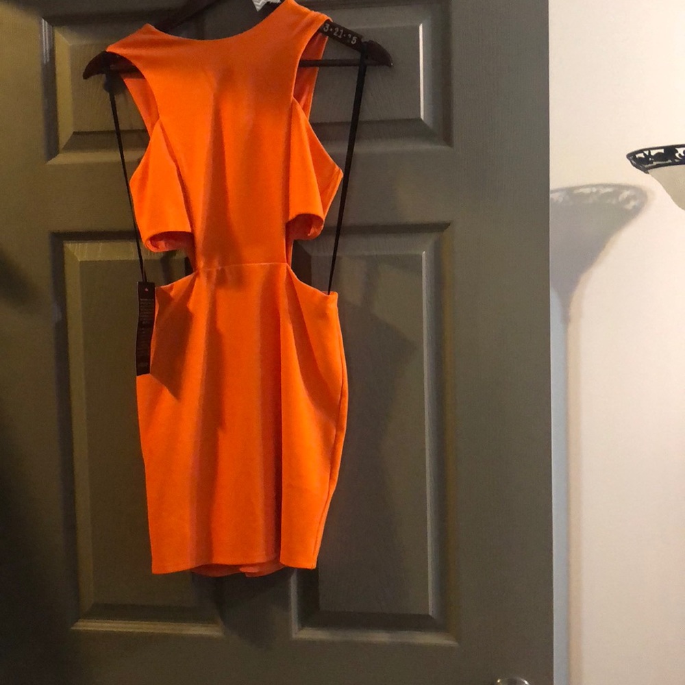 Never worn.
